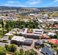 Coach House Launceston - Accommodation Main Beach