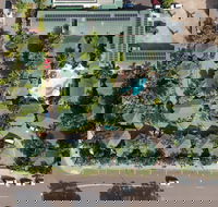 Palms City Resort - Accommodation Main Beach