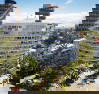 Surf Parade Resort - Accommodation Main Beach