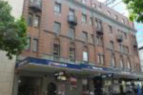 Base Brisbane Embassy - Accommodation Main Beach 0