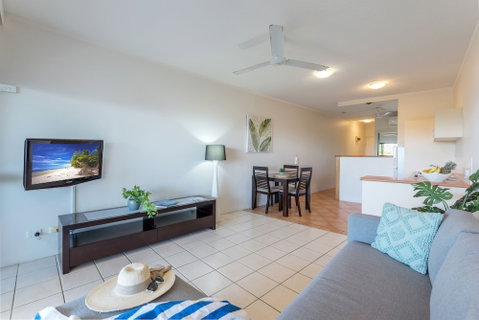 Amaroo At Trinity - Accommodation Main Beach 5