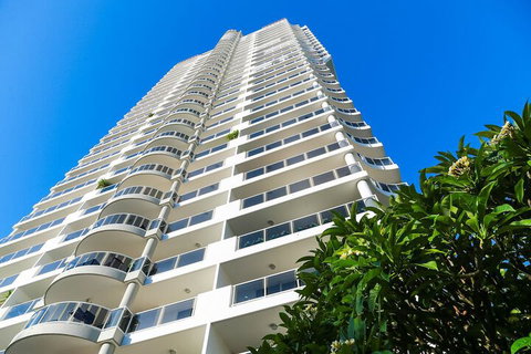 Oscar On Main Resort - Accommodation Main Beach 3