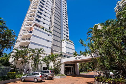 Oscar On Main Resort - Accommodation Main Beach 2