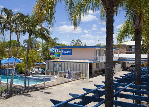 Raceways Motel - Accommodation Main Beach 0