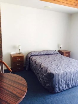 Downtown Motel - Accommodation Main Beach 2