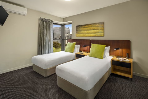 Quest Docklands - Accommodation Main Beach 3