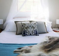 Wines for Joanie Cottage - Accommodation Main Beach