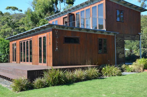 Yolla Beach House - Accommodation Main Beach 2