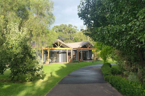 The Musicians Retreat B & B - Accommodation Main Beach 1