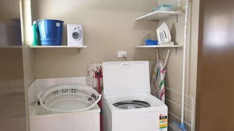 A City Retreat 2BR Apartment Reid Park Townsville - Accommodation Main Beach 2