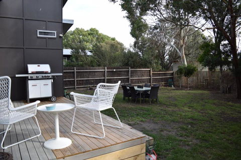 Tamara Beach House - Accommodation Main Beach 1