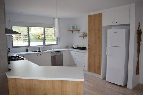 Tamara Beach House - Accommodation Main Beach 6