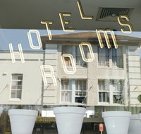 Hotel Ravesis - Accommodation Main Beach