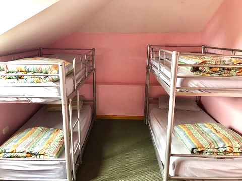 Narrara Backpackers - Accommodation Main Beach 2