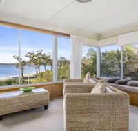 Summertime Beach Cottage - Accommodation Main Beach
