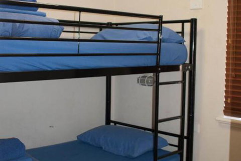 Outback Oasis Caravan Park - Accommodation Main Beach 6