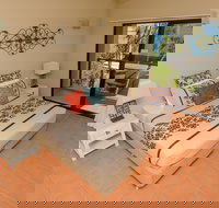 Compass Point - Accommodation Main Beach