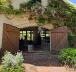 The Barn - Accommodation Main Beach