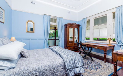 Ithaca - Accommodation Main Beach 3