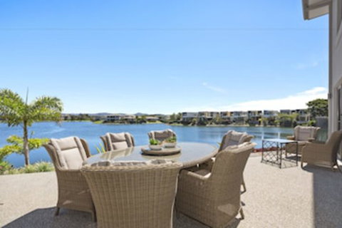 Allure At The Lakes - Accommodation Main Beach 0