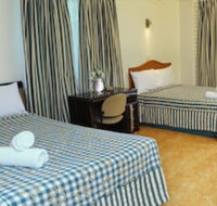 Queenslander Motel - Accommodation Main Beach