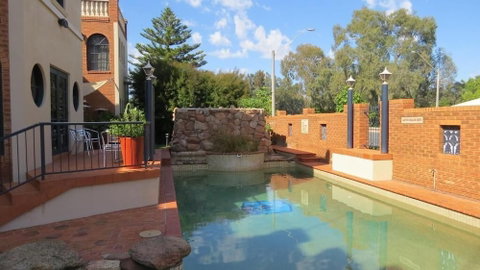 Albury Paddlesteamer Motel - Accommodation Main Beach 2