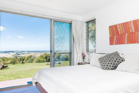 A PERFECT STAY - Jali Burugar - Accommodation Main Beach 3