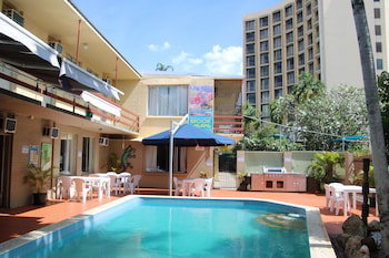 Crocodilly Inn - Hostel - Accommodation Main Beach 0