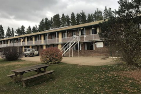Cooba Holiday Motel - Accommodation Main Beach 0