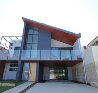Sunset Place Apartments - Accommodation Main Beach