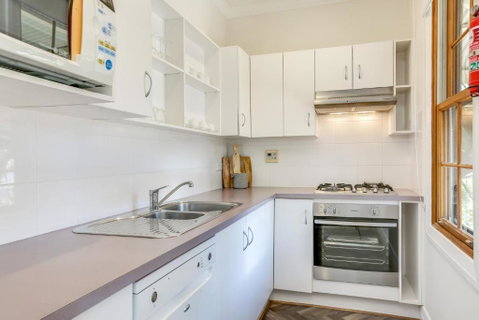 Bellevue Accommodation - Accommodation Main Beach 6