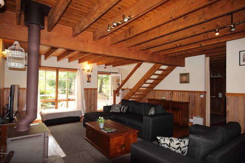 Our Glenbogle - Accommodation Main Beach 7