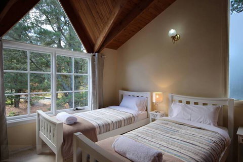 Our Glenbogle - Accommodation Main Beach 2