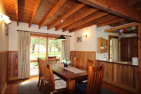 Our Glenbogle - Accommodation Main Beach 3