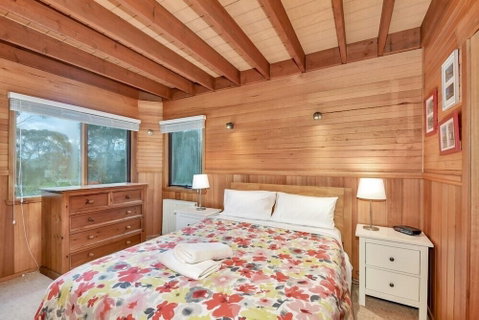 Snowgoose - Accommodation Main Beach 2