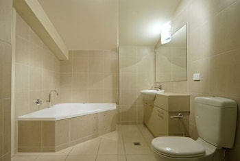 Chalet Hotham 20 - Accommodation Main Beach 6