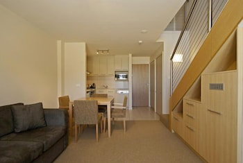 Chalet Hotham 20 - Accommodation Main Beach 2