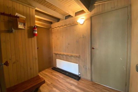 Tambo DPA - Accommodation Main Beach 2