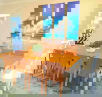 Anaheim Entertainer Deluxe - Accommodation Main Beach