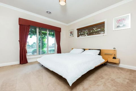 La Bella Vita - Accommodation Main Beach 6