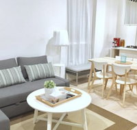 Brand New Stunning Home with Garden - Accommodation Main Beach