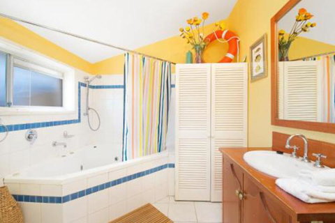 Beach Break - Accommodation Main Beach 4