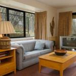 Discobolus 2 - Accommodation Main Beach 0