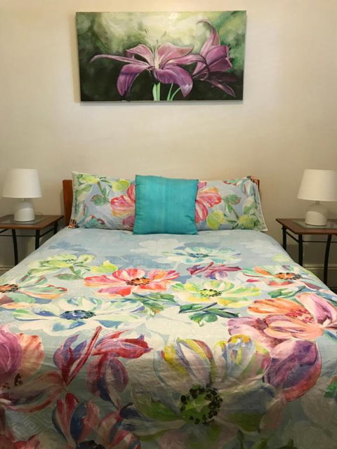 Flying Fox Backpackers - Accommodation Main Beach 6