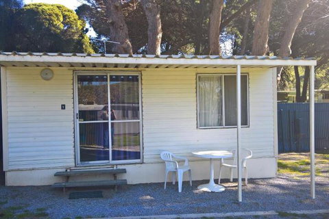 Second Valley Caravan Park - Accommodation Main Beach 7