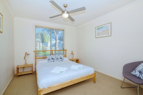 The Lighthouse - Accommodation Main Beach 3
