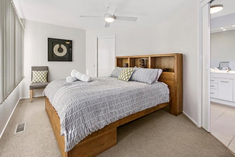 Cloud Nine - Accommodation Main Beach 5