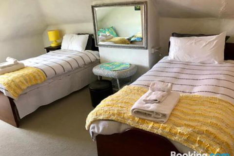 Eliza Cottage - Accommodation Main Beach 3