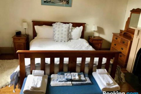 Eliza Cottage - Accommodation Main Beach 2