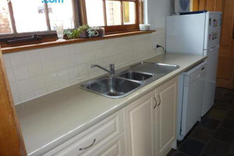 Eliza Cottage - Accommodation Main Beach 4